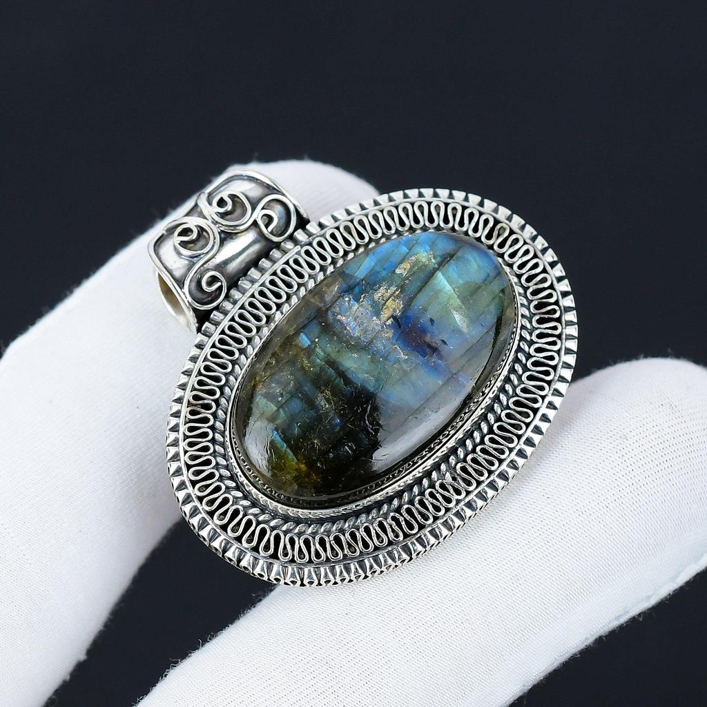Ciondolo in Argento Sterling 925 con Pietra Preziosa Labradorite Naturale - Design Fatto a Mano, Gioiello da Indossare Tutti i Giorni, Ciondolo Antico Regali di Pasqua