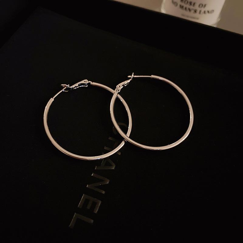 European and American Exaggerated Diamond-encrusted Flower Bow Fringed Earrings Personalized Earrings Internet Celebrity Temperament Earrings