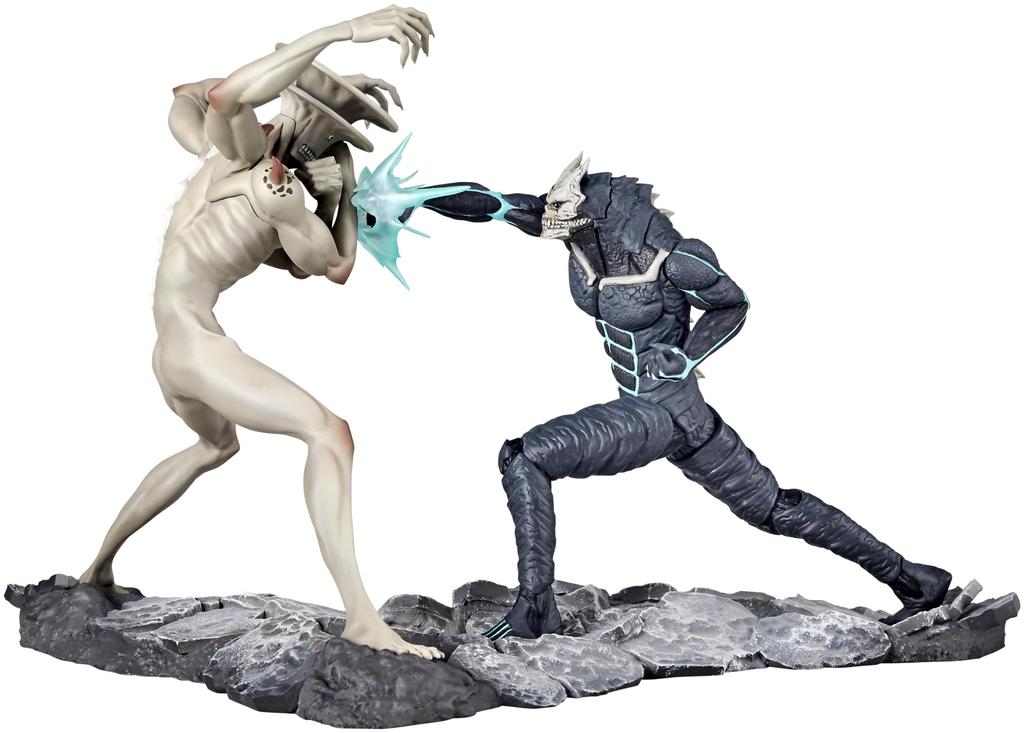 Kaiyodo Anime "Kaiju No. 8" Kaiju No. 8 vs. Kaiju No. 9 1/18 Scale PVC Painted Complete Figure