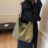 Korean Lightweight 2025 Crossbody Bag: New Fashion, Versatile, Commuter-Friendly, Shoulder & Lazy Style