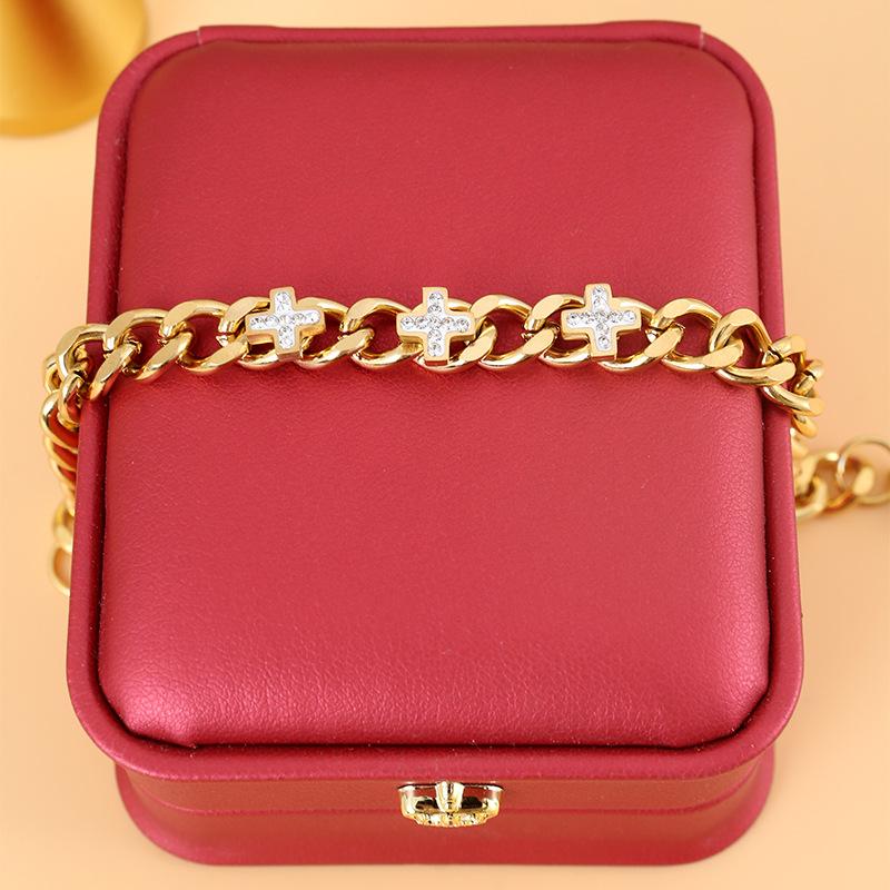 Custom Gold Plated Titanium Steel Circle Rhinestone Bracelet for Women Stainless Steel INS Fashion Jewelry Box