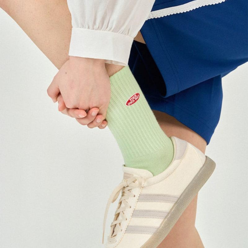 MONTH IN MONTH OUT mmt colored crew socks _ LIME