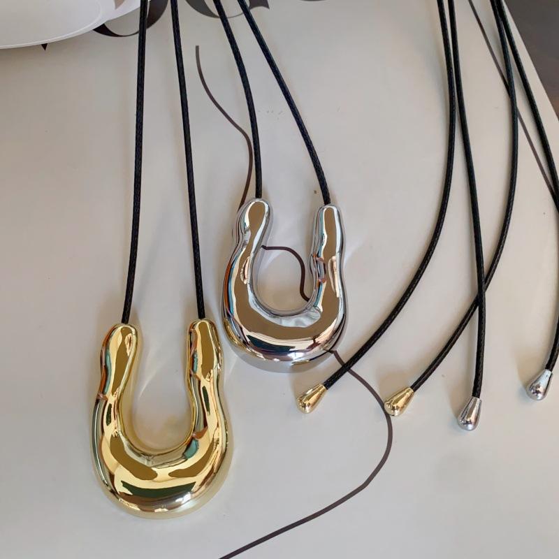 U-förmige Metallhalskette für Damen Lange Seil-Pulloverkette Accessoires