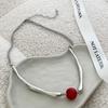 Clear and Cool Red Bean Necklace, Light Luxury and High-end, Collarbone Chain, Personalized and Niche Design, Short Necklace