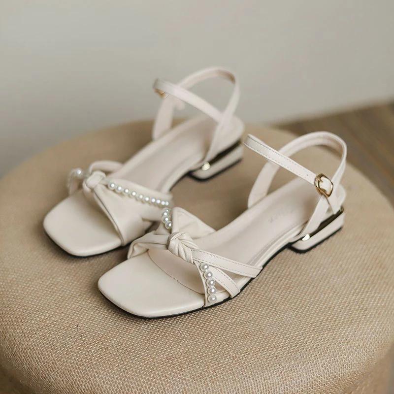 Fashion With Low Heels Footwear One Word Block Heel Pearl White Sandals for Women Summer 2024 Ladies Shoes New Breathable Fashion Sale F