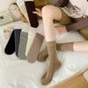 Winter and Autumn Cotton Warm Vertical Stripe Mid-calf Socks with An Academic Style, Without Seams, Simple and Pure Color, Pile Socks
