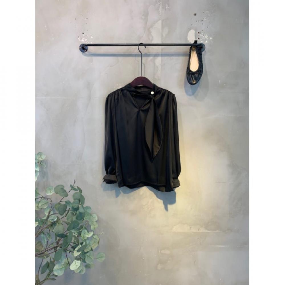 C S In The Room  Od SatIn Open neCk Tie ShirrIng blouSe 2Color C