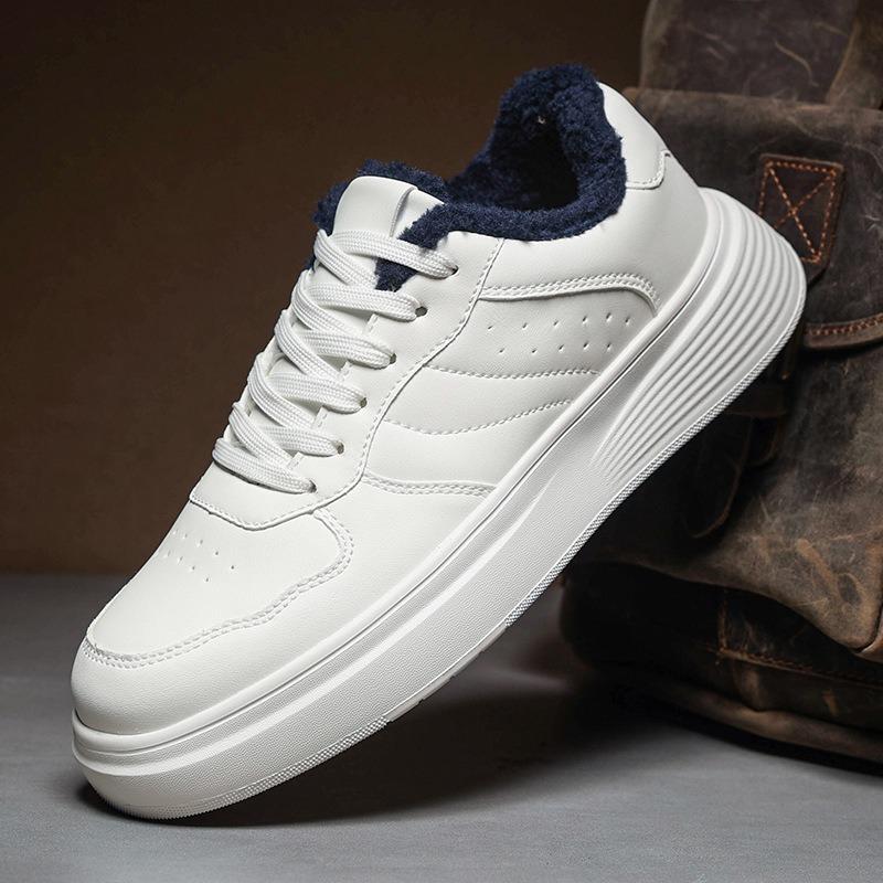Versatile Little White Shoes Breathable Classic Men's Casual Board Shoes Autumn and Winter Piled Thickened Non-slip Waterproof Platform Bread Shoes