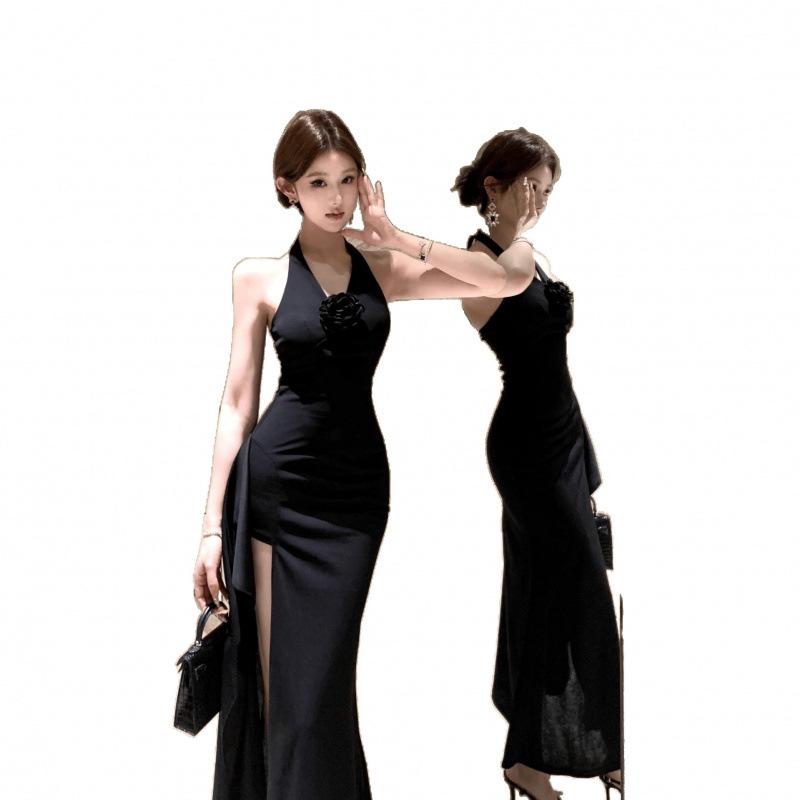 Women's Black Floral Backless Halter Maxi Dress - Slim Fit & Waist-Cinching, Figure-Flattering Bodycon Design with Summer Slit.