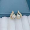 New Fashion Crystal Women's Unusual Earrings Gold Color Flame Pearl Stud Earrings Korean Style Ear Jewelry boucle d'oreilles