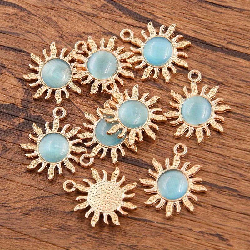 10 Pieces Sun Pendant, Diy Jewelry - Silver Plated Jewelry Making Accessories for Bracelets, Necklaces and Earrings