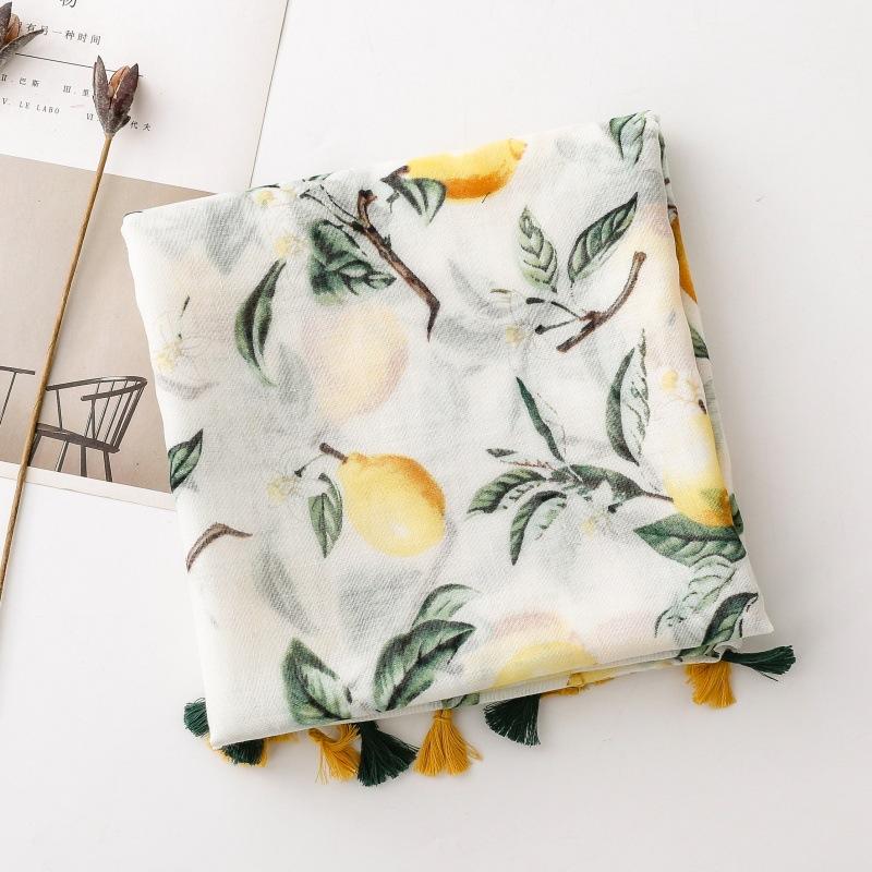 Lemon Tree Damen Eleganter Schal mit Zitronenbaum-Print und Quasten - Weiches Atmungsaktives Polyester-Tuch für, Strandurlaube & Freizeitaktivitäten, Leicht