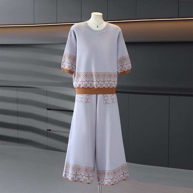 

Spring 2026 Fashionable Two-Piece Suit for Middle-Aged Women L (Recommended under 105 jin)
