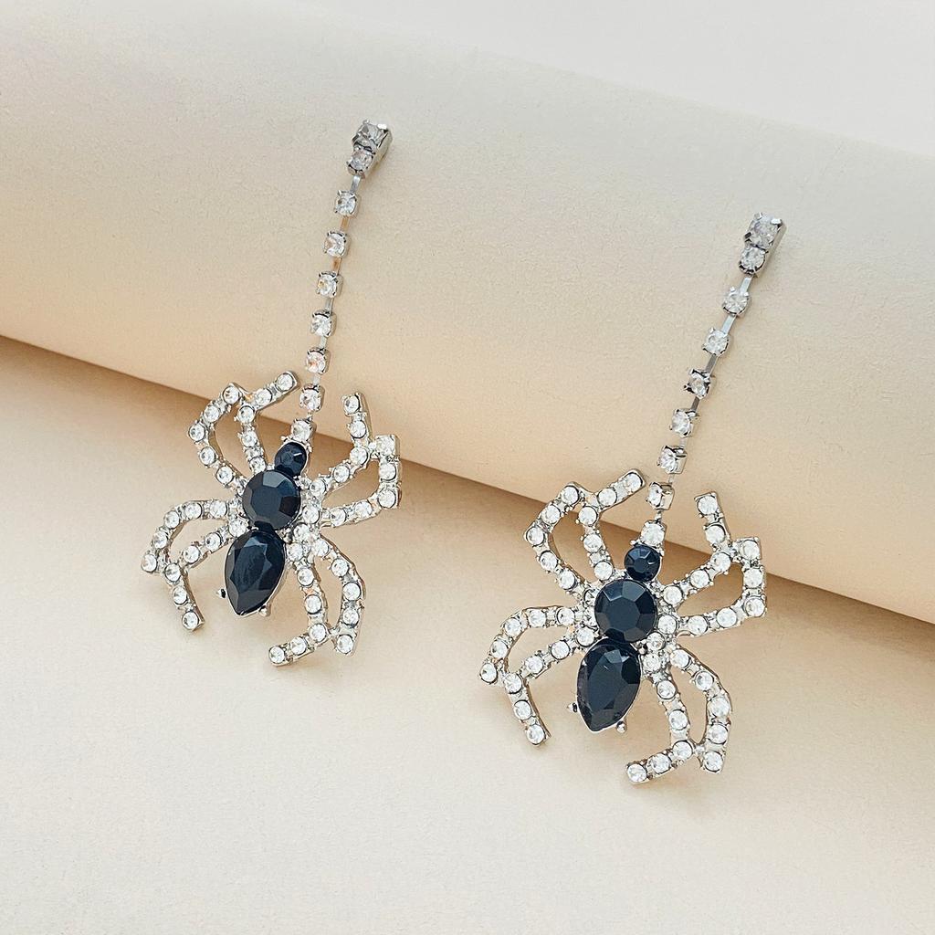 European and American Black Spider Fashionable Earrings for Women, Hot Girl Earrings