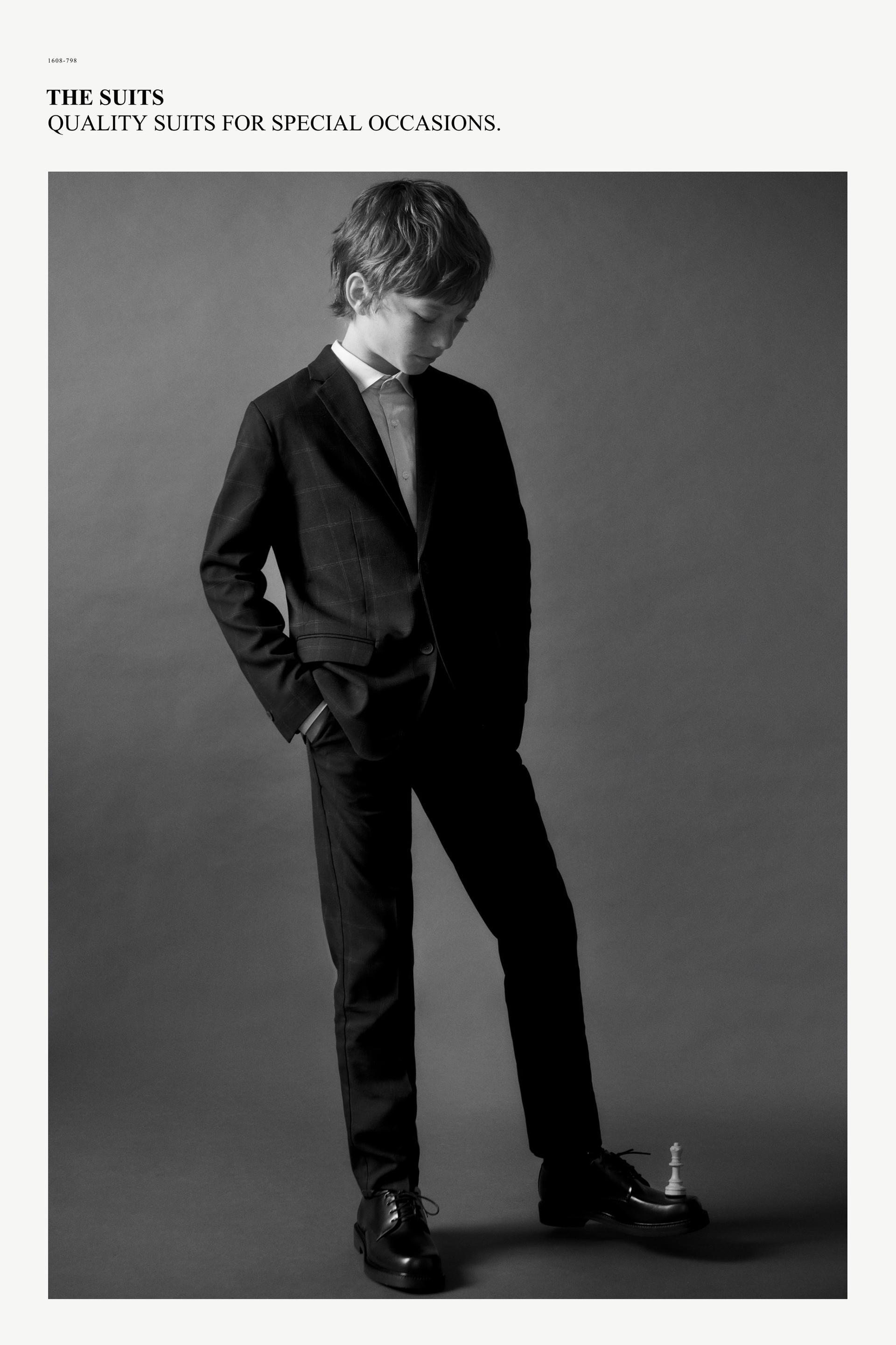 

БРЮКИ КОРОТКОГО КОСТЮМА