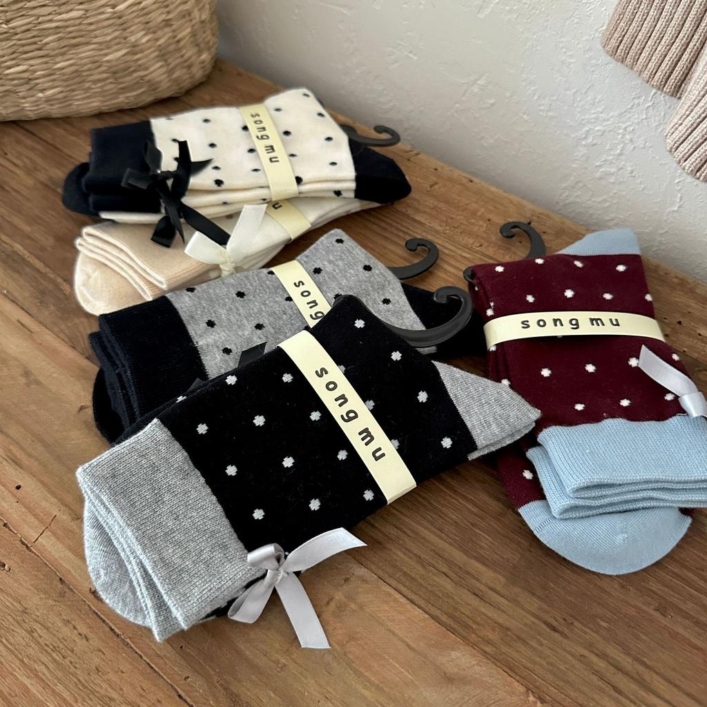 Female Spring and Autumn Retro Bowknot Wave Dot Collision Color Tube Cotton Socks
