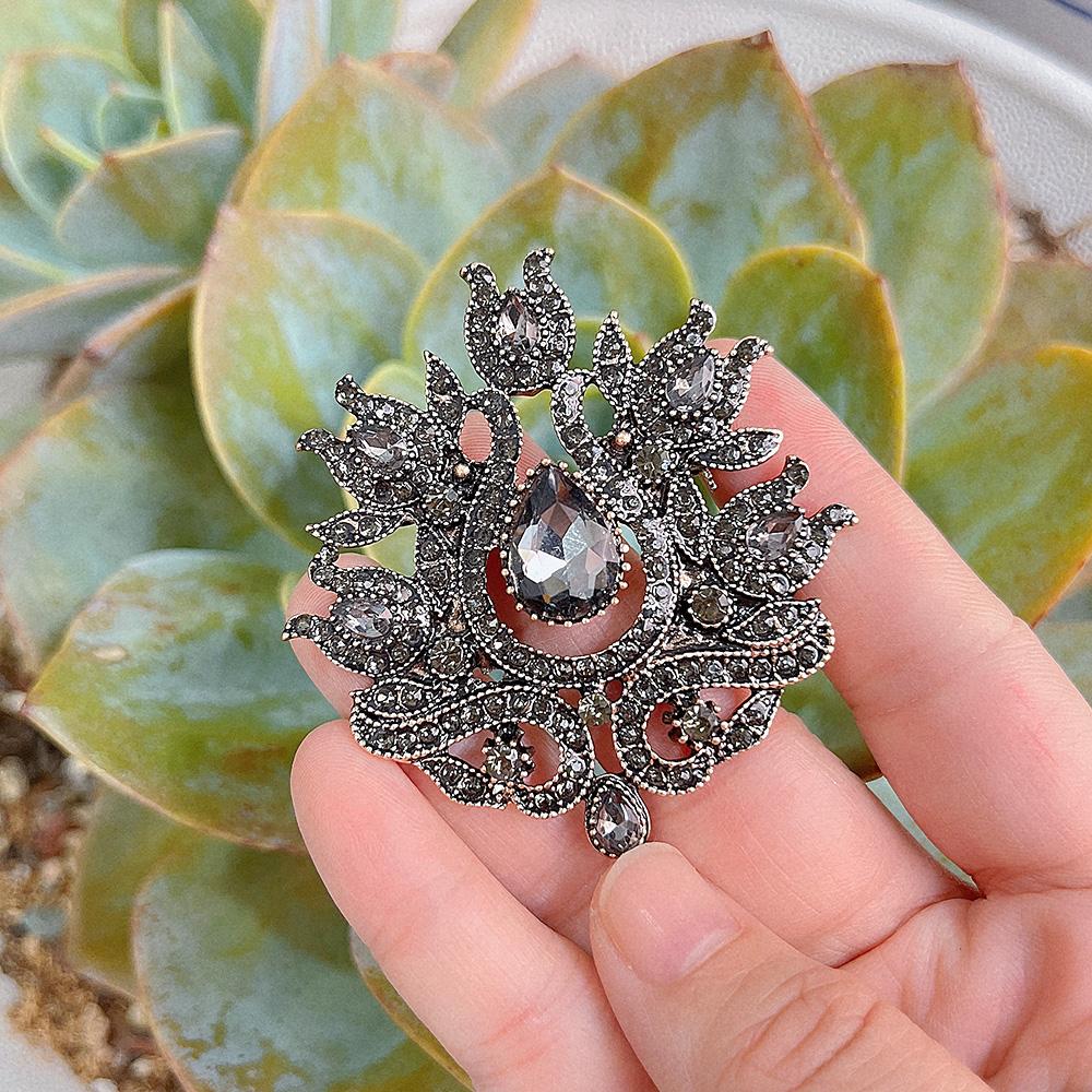 Spilla Vintage In Cristallo Zircone, Elegante E Multicolore, Fibbia Per Sciarpa E Accessorio Abito Donna - Regalo Idea