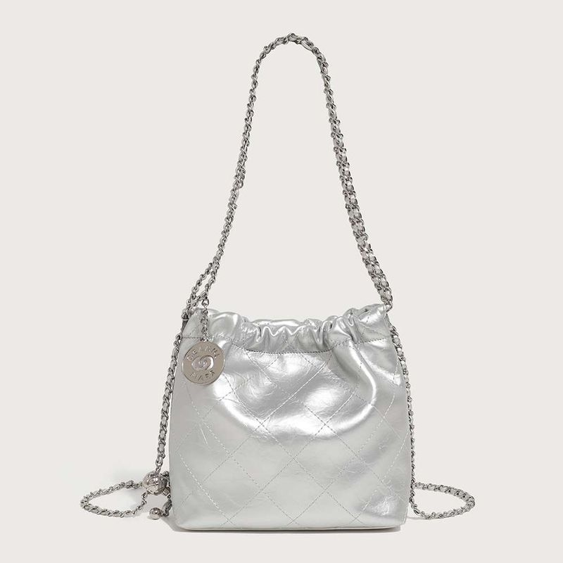 

Лу Сяохуо Суюм Роскошная сумка для меньшинств с черным светом Женская универсальная сумка-ведро на цепочке Сумка через плечо Сумка подмышку Silver