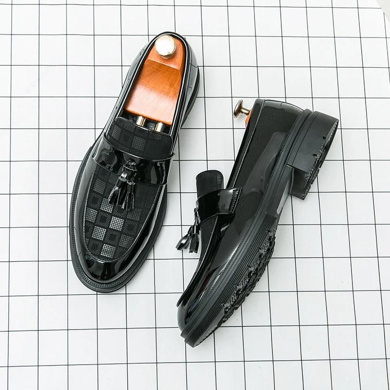 Fashion British Style Men's Shoes Luxury Brand Slip On Casual Shoes Tassels Design Leather Formal Shoes Wedding Loafers Mocassins Hombre