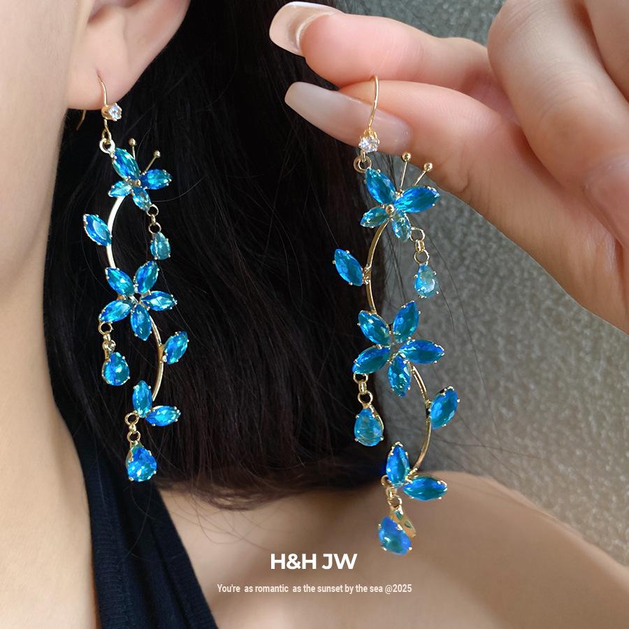 Super flash zircon butterfly flower fringed ear hook small fresh and sweet temperament earrings light luxury high-end earrings