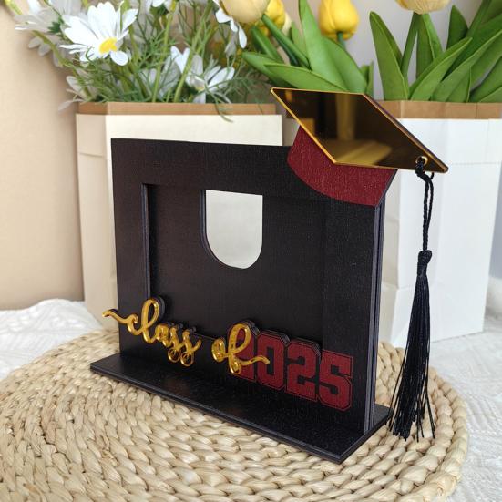 Dřevěný fotorámeček k promoci 2025, fotorámeček na památku s promoční čepicí, dárek pro střední školu a vysokou školu