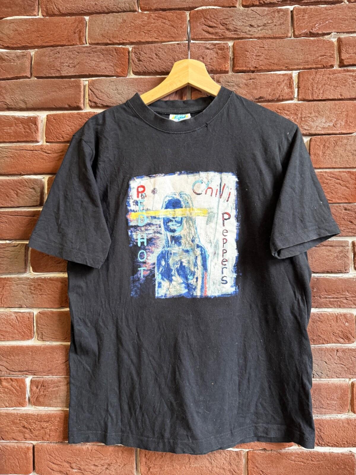 Rare Vintage 00s Red Hot Chili Peppers RHCP T Shirt Rock Y2K Unisex T-Shirt S