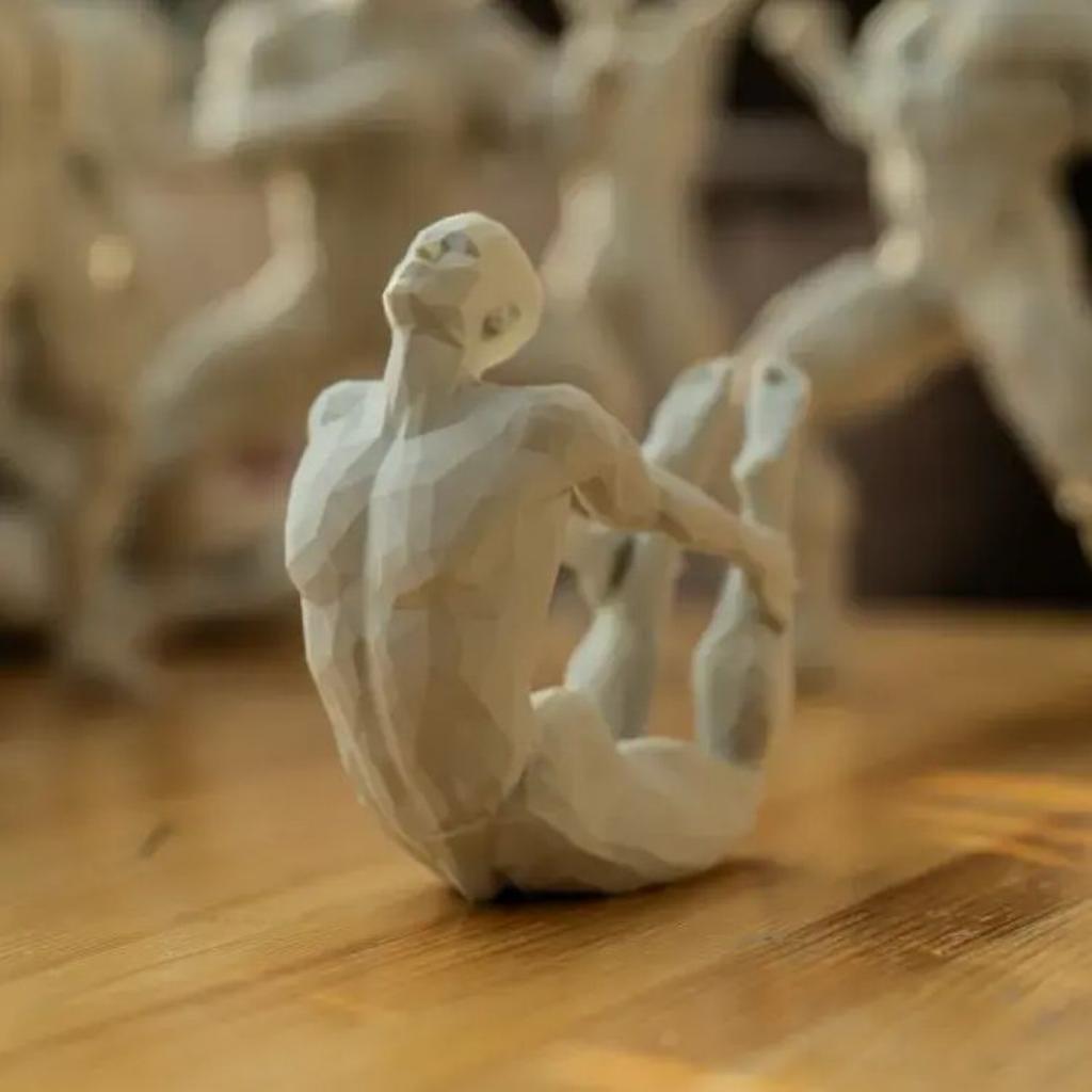 3D Yoga Pose Figurine – Male Plastic Desktop Ornament for Home & Office Decor