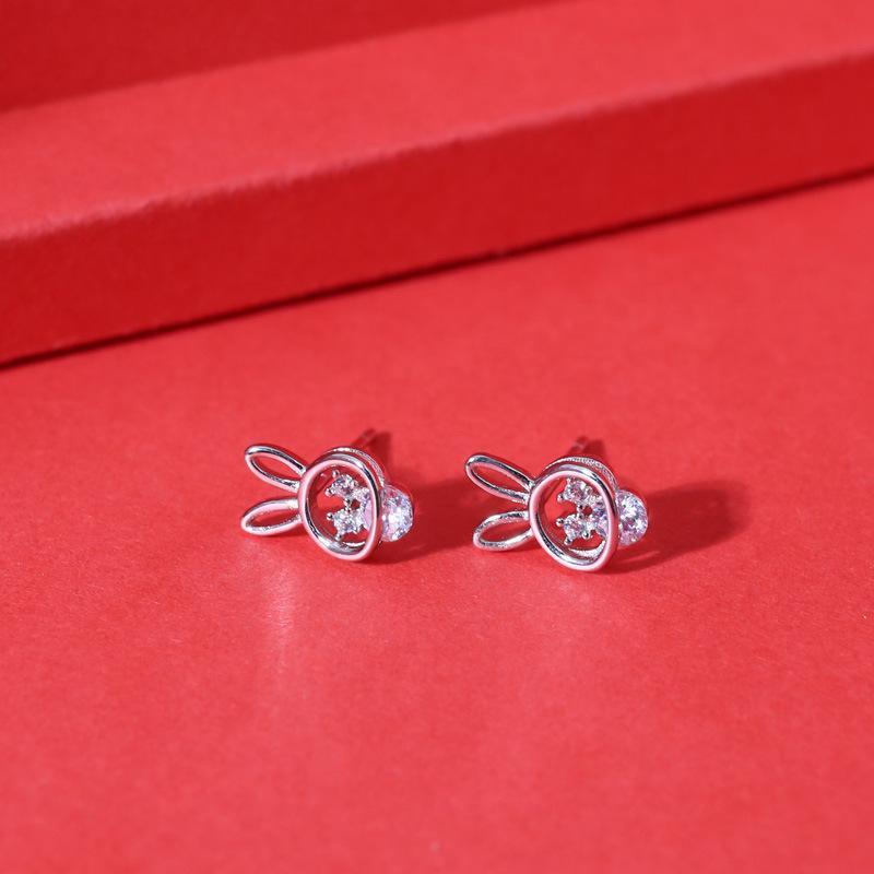 Hollow Flash Diamond Cute Rabbit Earrings Women's Fashion Small Fresh Niche Design Earrings