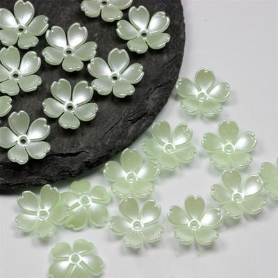 Creazione di gioielli e bijoux – Perle