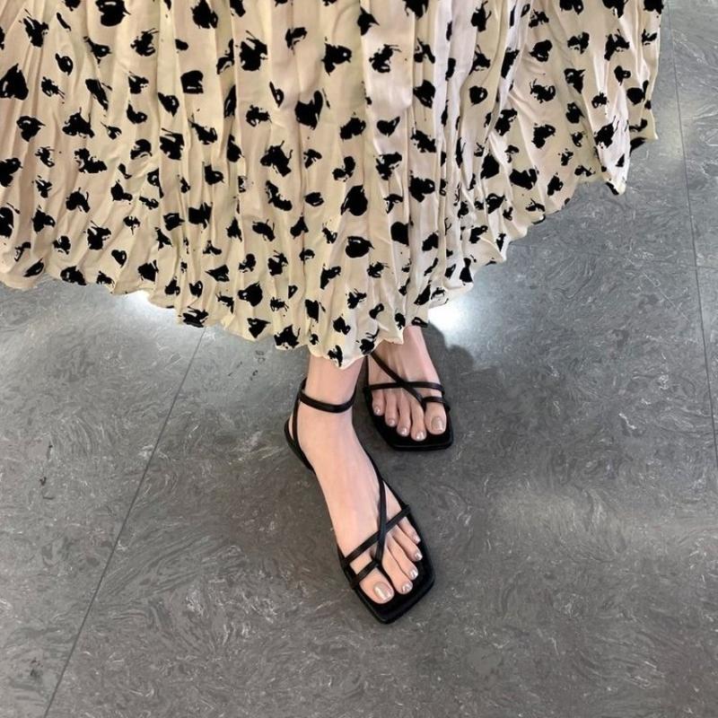 Fashion Women's Flat Sandals 2025 Summer New Fashion Open Toe Narrow Band Ladies Elegant Gladiator Shoes Outdoor Dress Toe Sandals