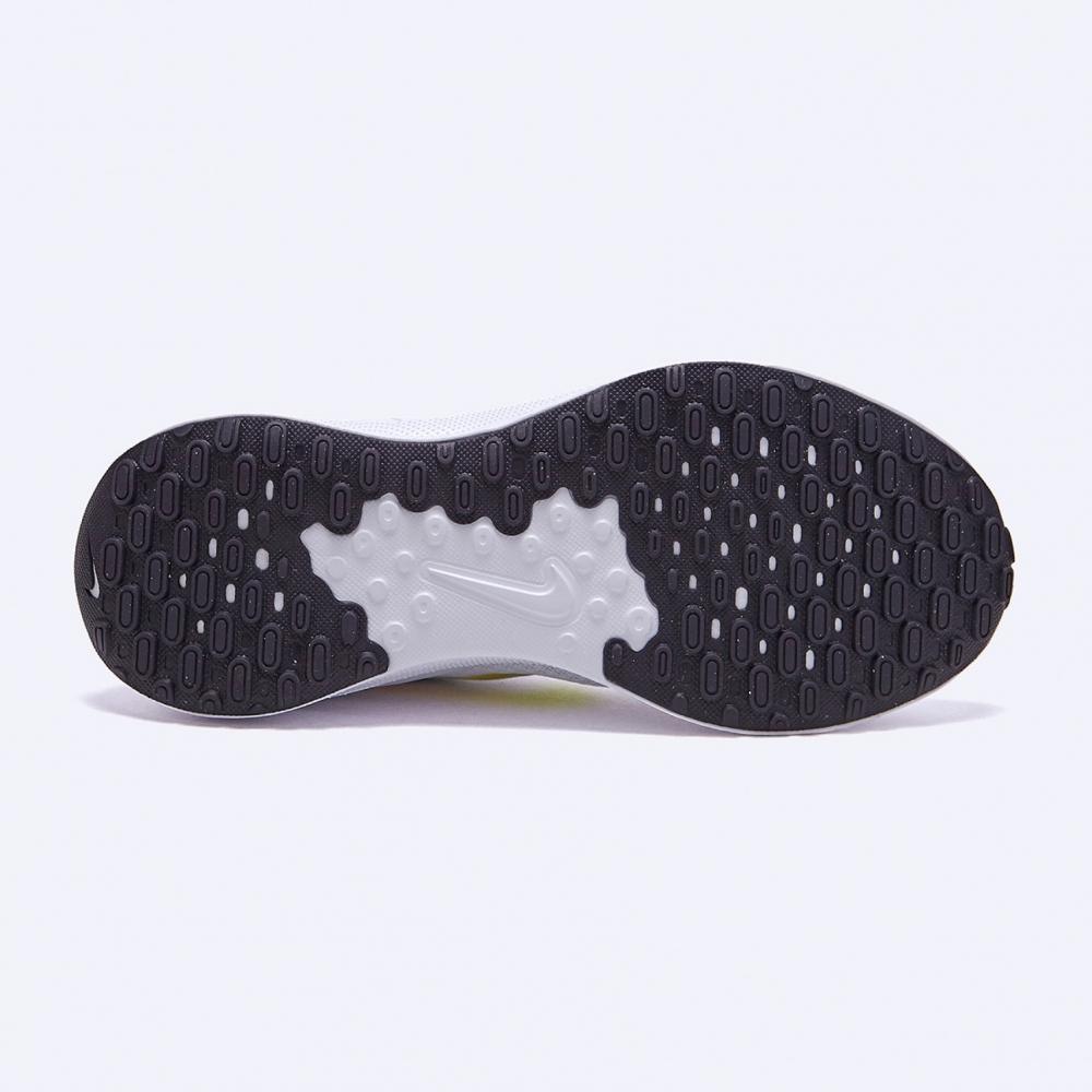 Nike Revolution 7 Women  Fb2208 103