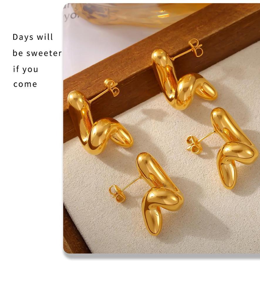 European-American Design Spiral Stud Earrings: Minimalist Stainless Steel Bestsellers for Autumn & Winter