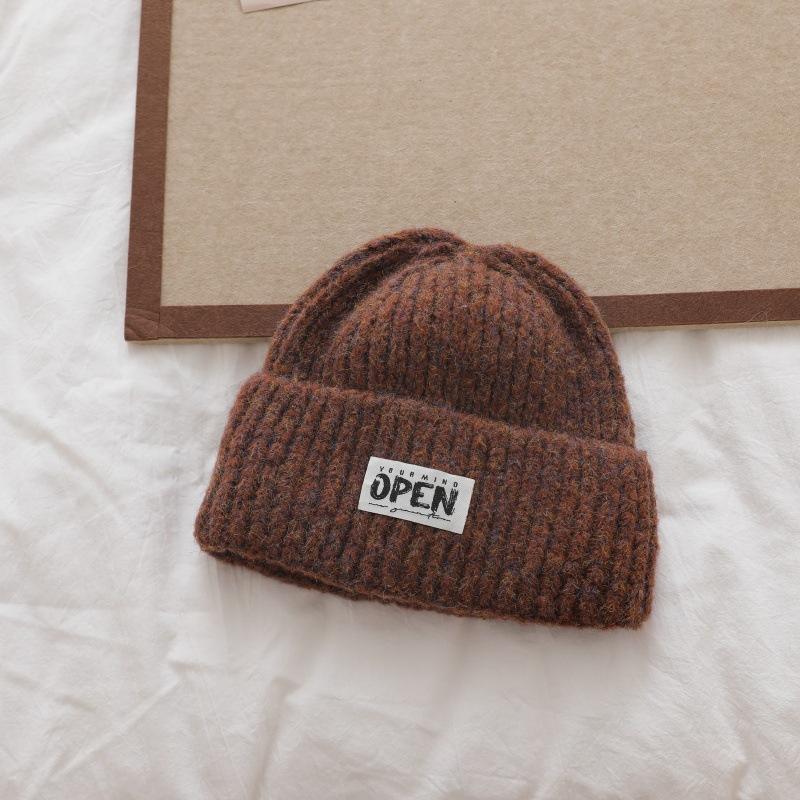 

Простая надпись Универсальная вязаная шерстяная шапка для женщин Осень и зима Новая модная вязаная шапка Холодная шапка One Size