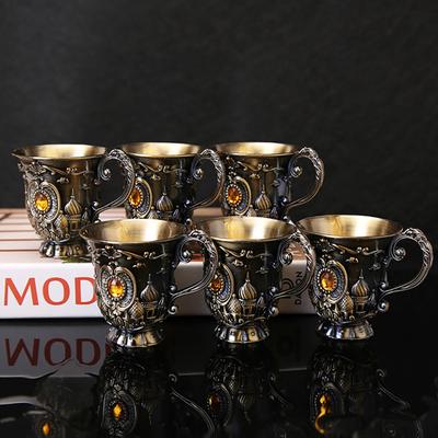 Retro Tarz Göz Alıcı Şarap Kadehi Dekor Alaşım Güzel Kristal Taşlı Dekor Şarap Kadehi