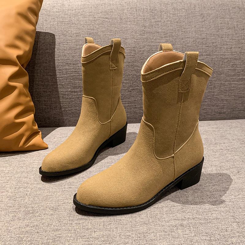 Han Shu's Same Ins2025 Autumn New Retro Short Boots Women's Spring and Autumn Single Boots Thick Heel Pointed Western Cowboy Boots.
