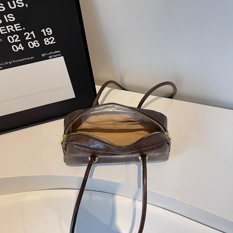 New Fashion Ladies Shoulder Bag with Long Strap Pillow Design Commuter Bag Women's Stylish Handbag for Daily Use