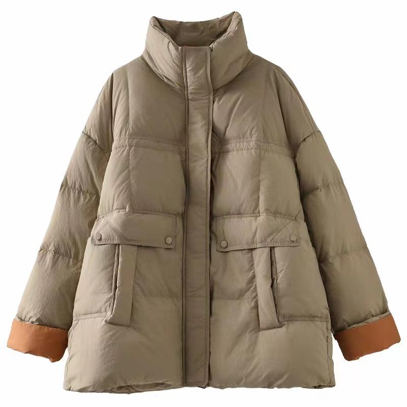 Fashion contrasting color short down jacket women's 2024 winter new stand-up collar thickened white duck down turned sleeve warm jacket large size