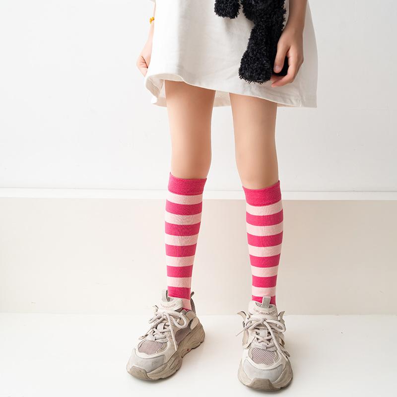 Herbst neue horizontale Streifen farblich passende Midtube-Socken für Kinder Dopamin-Mädchen-Overknee-Strümpfe Mode-Kindersocken