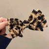 Sweet and Cool Leopard Print Bow Hair Clip, Leopard Print Element Bow Paired with Sweaters and Coats To Enhance Temperament