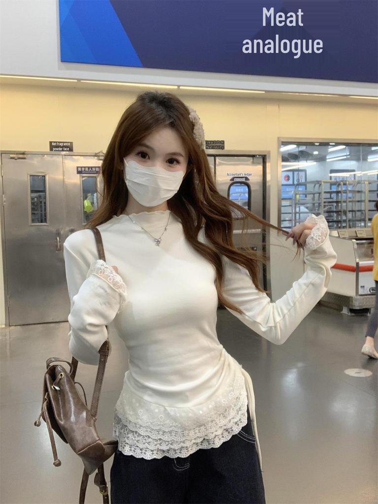 Korean Sweet Spicy Elegant Lace Long Sleeve T-shirt: Chic, Slimming, Versatile Women's Top for Autumn/Winter