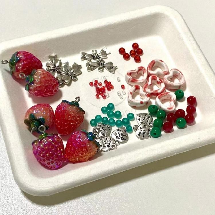 Sweet Strawberry Bead Charm for Mobiles and Key Holders Phone Lanyards