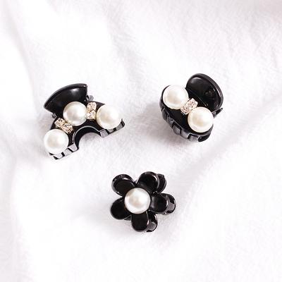 Elegant Pearl Mini Hair Clip for Women Girls Hair Claw Chic Small Size Hairpin Crab Barrette Hairpins New Hair Accessories Black