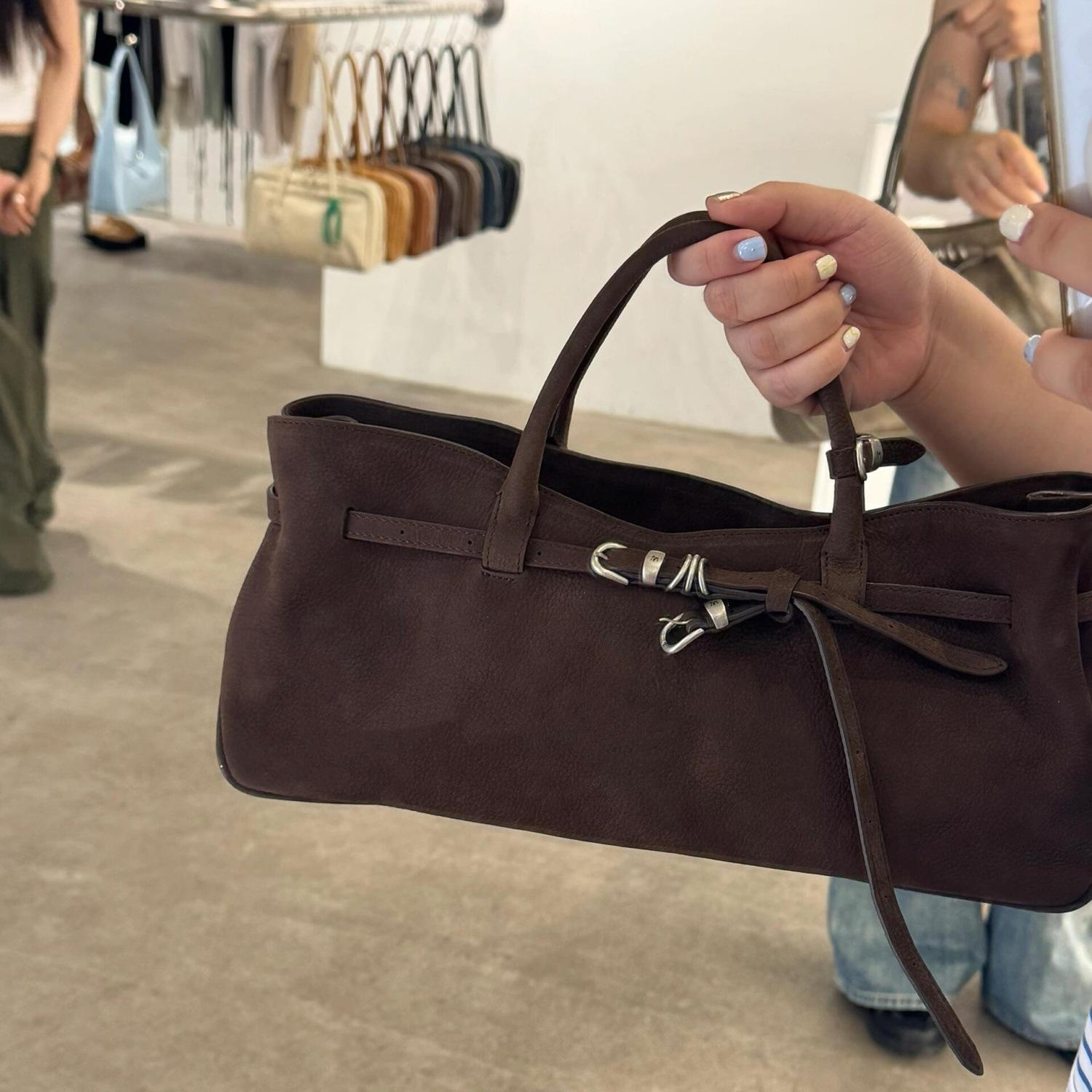 

Niche high-end handbag bag new retro first-layer cowhide simple belt buckle briefcase messenger bag