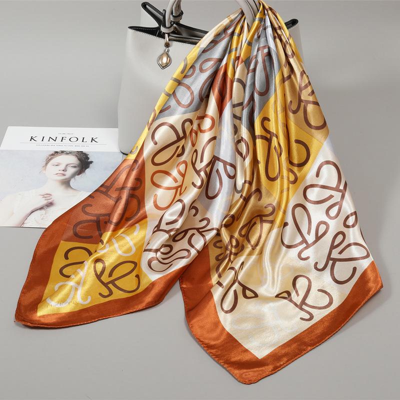 Small silk scarf women's large square scarf yarn scarf spring, autumn and winter matching shirt middle-aged mother square 91 × 91 thin scarf