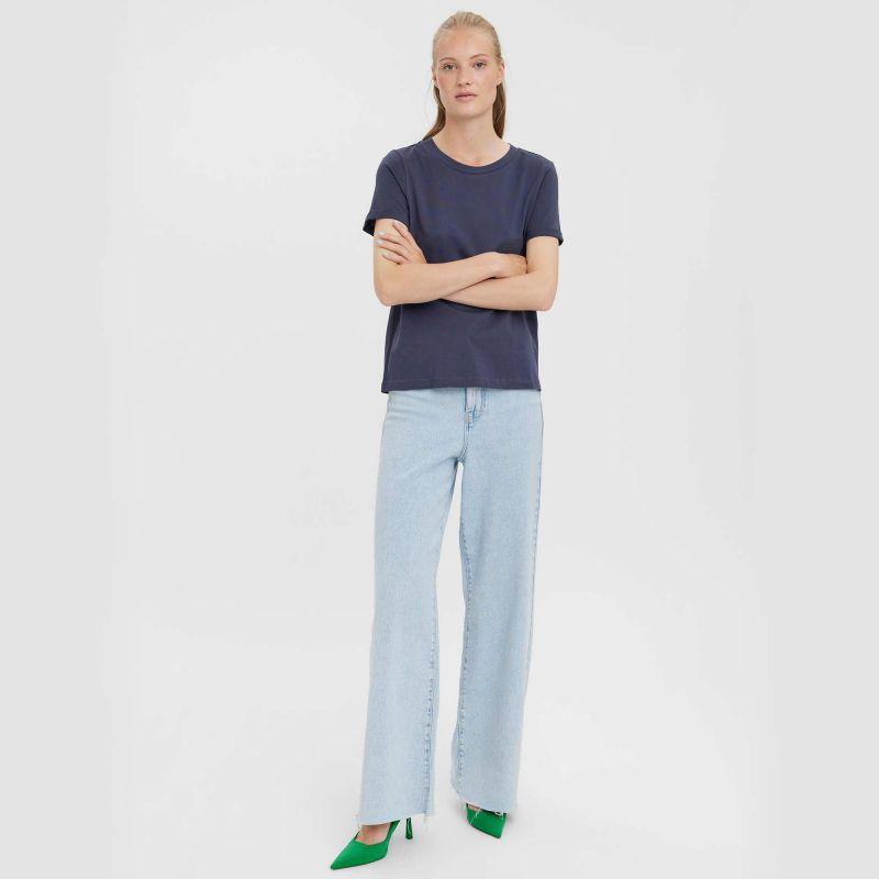 

Однотонная женская футболка из 100% хлопка с короткими рукавами VERO MODA
