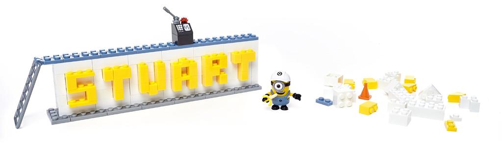 Mega Bloks Mega Construx Minions Name Builder 230 Pieces DRV32