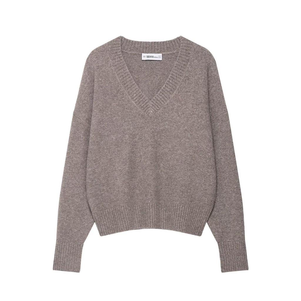 European & American Fashion Casual V-neck Soft Knitted Sweater