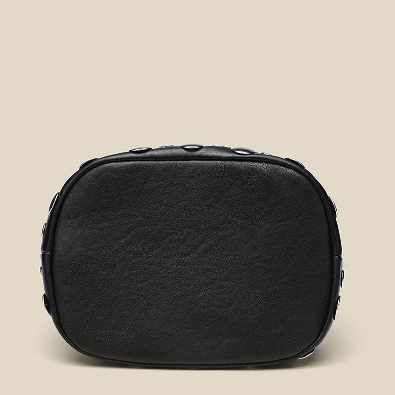 Nuova Borsa da Donna con Borchie Moda Europea e Americana Borsa a Spalla Classica da Pendolare Borsa a Secchiello Sottobraccio Borsa a Mano