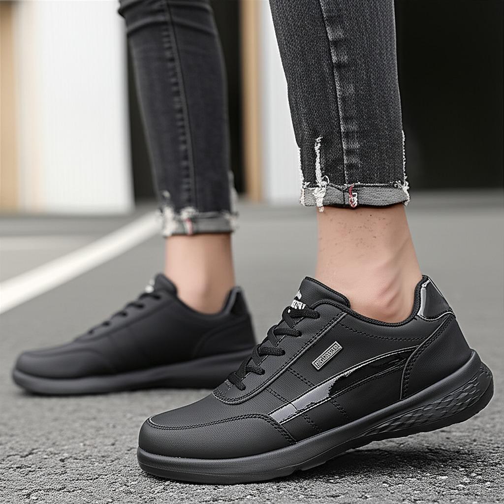 Men's Black Casual Shoes Are Comfortable Fashionable Loafers Suitable for Daily Use. Men's Formal Shoes Vulgarize Shoes for Sale