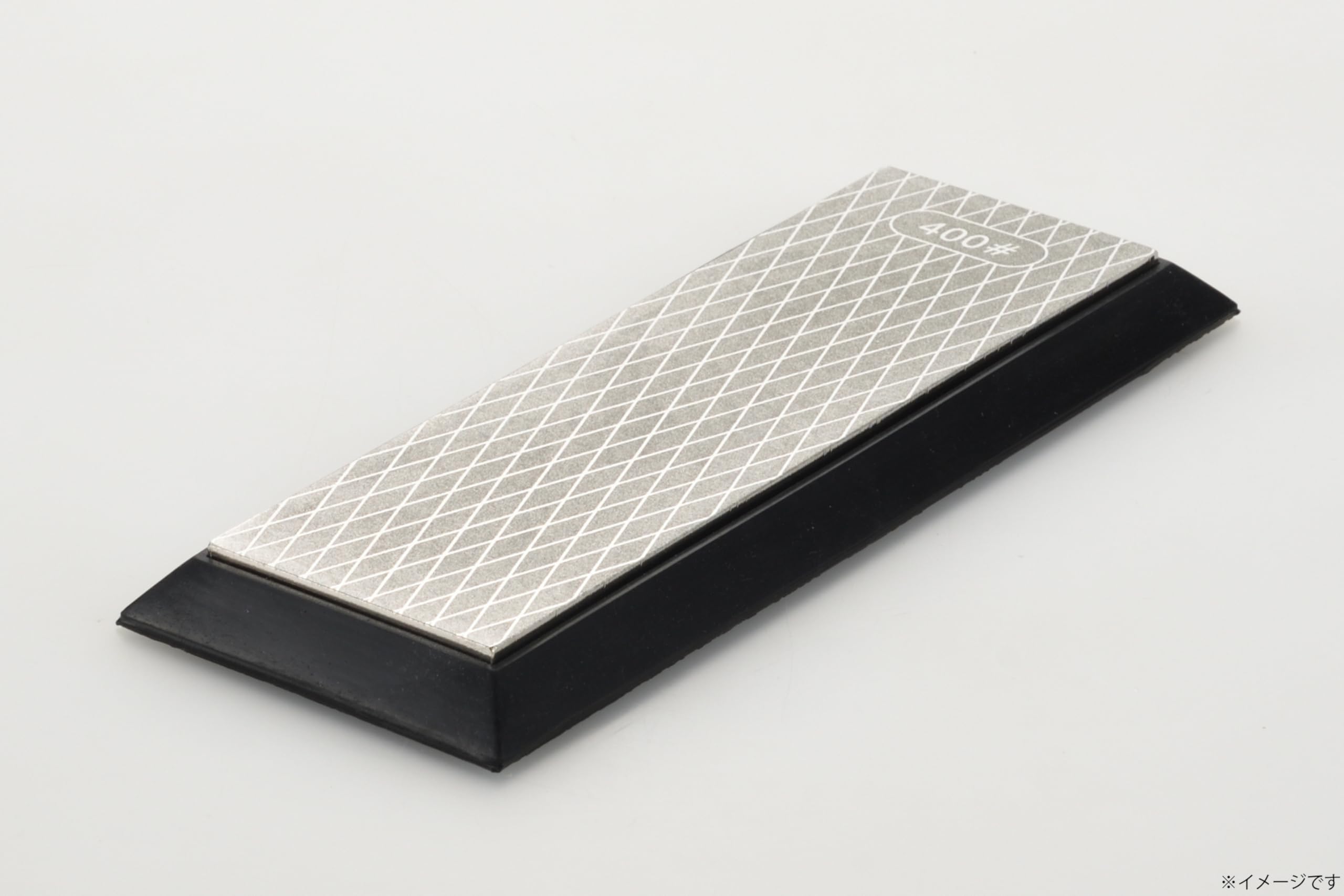 

Точильный камень Takagi Kanesada Diamond Knife для ремонта лезвий и регулярного обслуживания. Также можно использовать для титановых и керамических лезвий. Не нужно